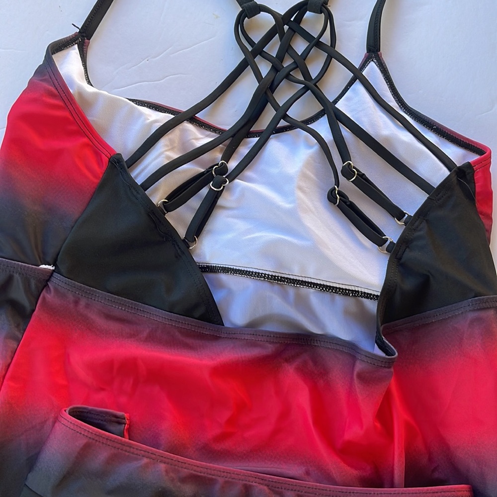Tankini with a boy shorts - Picture 3 of 10